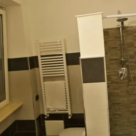 Гостьовий будинок Pompei Holiday Rooms