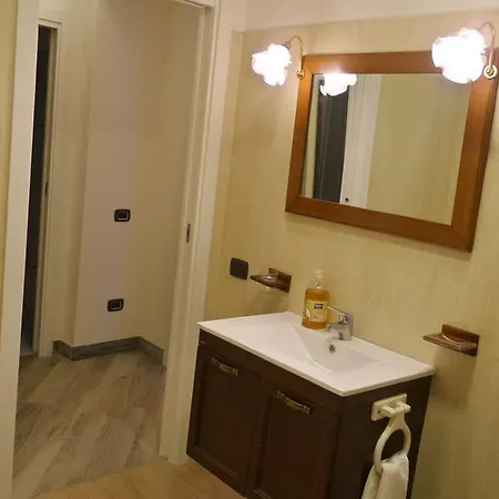Гостьовий будинок Pompei Holiday Rooms *