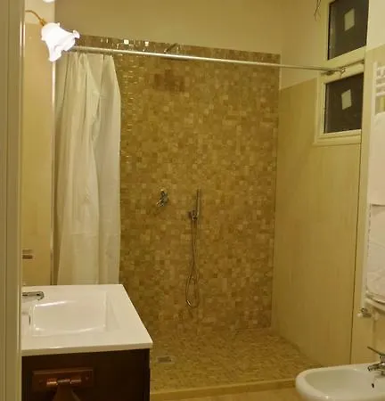 Гостьовий будинок Pompei Holiday Rooms Помпеї