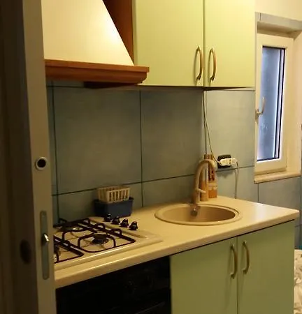Pompei Holiday Rooms Гостьовий будинок